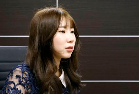 取材に応じる福山里帆さん＝東京都内
