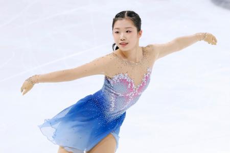 女子フリー　演技する中井亜美＝アンジェ（共同）