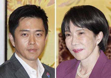１５日、国会内で会談に臨む自民党の高市総裁（右）と日本維新の会の吉村代表