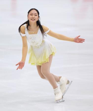 女子ＳＰ　演技する江川マリア＝山新スイミングアリーナ