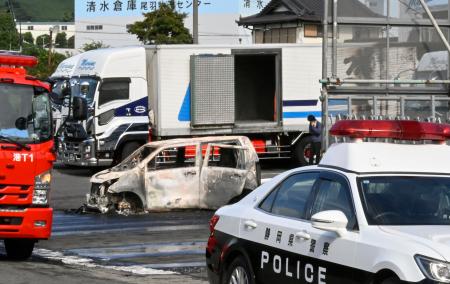 静岡市清水区の火災現場＝２９日午前１０時１６分