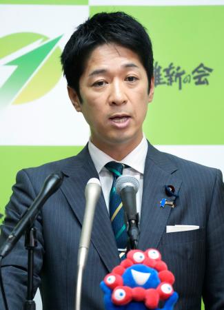 記者会見する日本維新の会の藤田共同代表＝２９日午後、国会