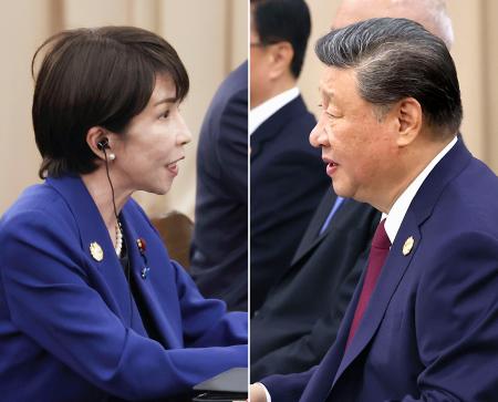 会談する高市首相（左）と中国の習近平国家主席＝３１日、韓国・慶州（代表撮影・共同）