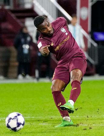 神戸―蔚山　後半、先制ゴールを決める神戸・ジェアンパトリッキ＝ノエスタ