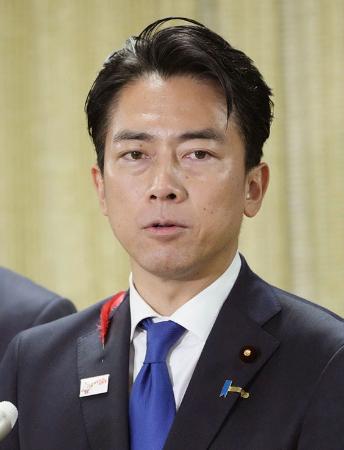 小泉進次郎防衛相