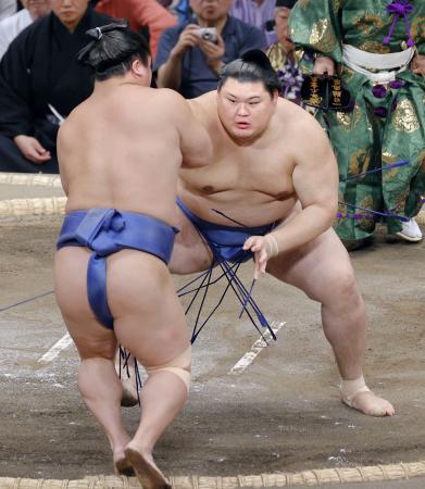 3kids mom R です。豊昇龍 2点 大の里3連勝、豊昇龍は2勝目 - 大分のニュースなら 大分合同新聞