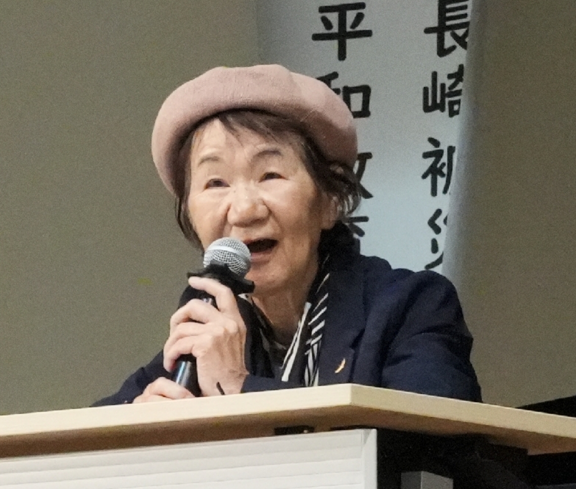 被爆体験を語る三田村静子さん＝日田市大山町西大山の大山文化センター