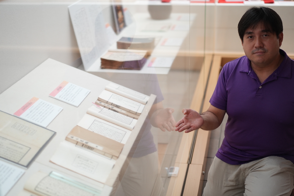 日本遺産「近世日本の教育遺産群」を構成する咸宜園と他の教育施設とのつながりを示す資料などを展示＝日田市淡窓の咸宜園教育研究センター