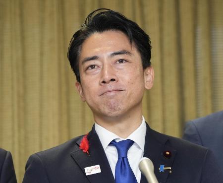 小泉進次郎氏＝１０月、東京・永田町の党本部