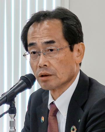 記者会見する関西経済同友会の永井靖二代表幹事＝２８日午後、大阪市北区