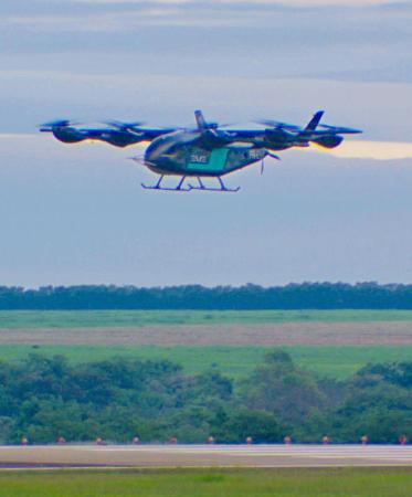 ブラジルで試験飛行を実施した、イブ・エア・モビリティー社の「空飛ぶ車」の機体（同社提供・共同）