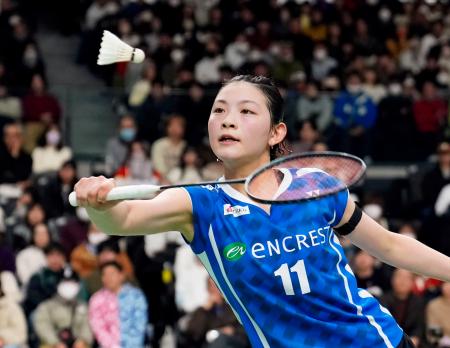 女子シングルス準決勝　プレーする宮崎友花＝京王アリーナＴＯＫＹＯ