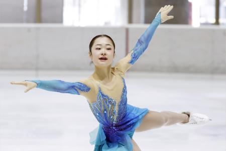 島田麻央 直筆サイン付き写真 世界女王 女子フィギュアスケート 証明