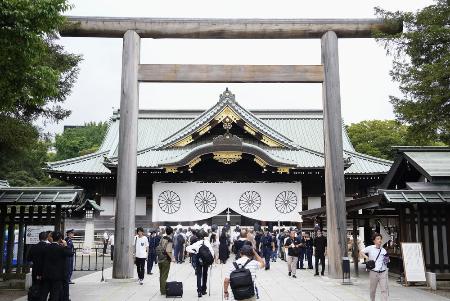 東京・九段北の靖国神社