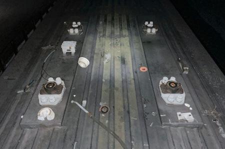 ＪＲ東北線（宇都宮線）でパンタグラフが脱落した車体（ＪＲ東日本提供）