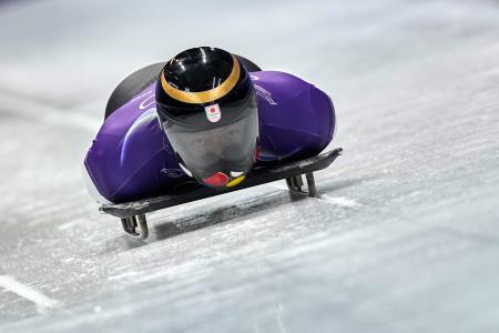 公式練習に臨んだスケルトン男子の高橋弘篤＝９日（ＡＰ＝共同）