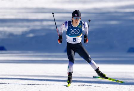 男子１０キロフリー　力走する山崎大翔＝テーゼロ（共同）