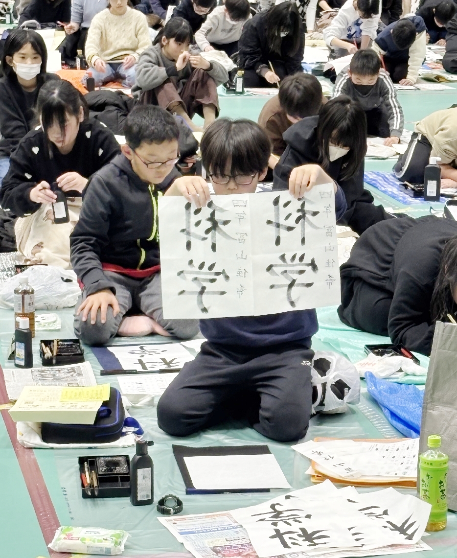 自分で作品を審査