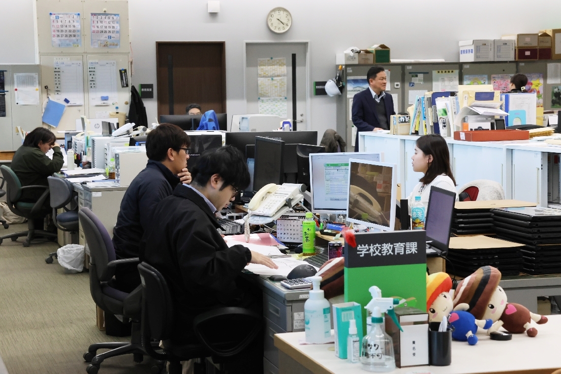 豊後大野市内の小中学校で２学期制の導入を決めた市教委
