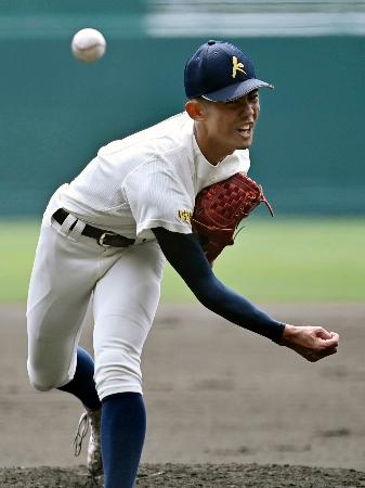 横浜戦に先発した神村学園・龍頭＝甲子園