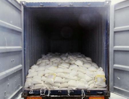 覚醒剤を隠した海上コンテナ（東京税関提供）