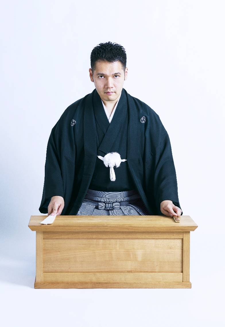 超絶話芸で聞く者を魅了する神田伯山