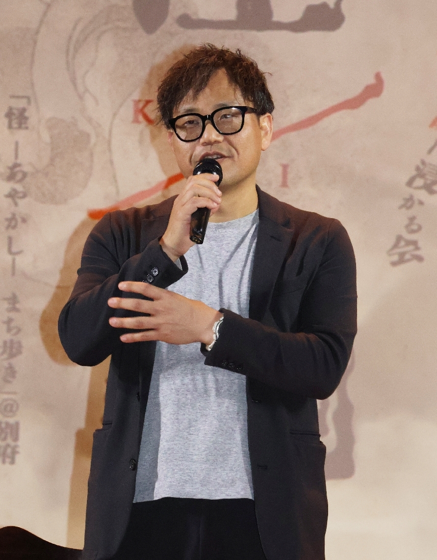 ホラーフェスの内容について説明するブルーシフトの藤田昭平さん