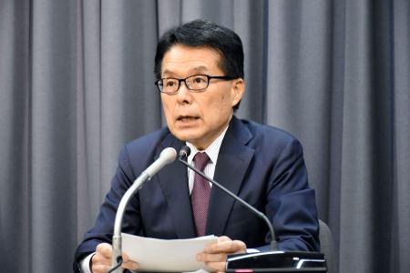 記者会見する分科会の増田寛也会長代理＝２３日午後、東京都千代田区