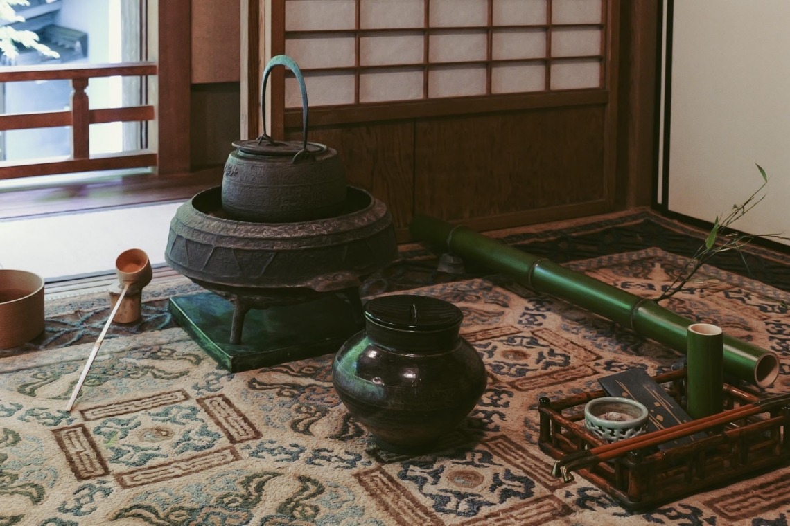 此君亭での茶会を彩った茶器（撮影・渡辺航）