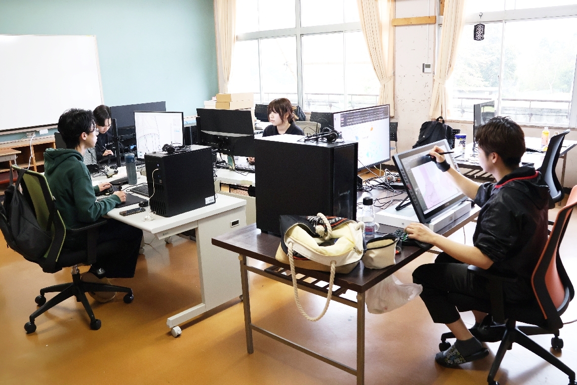 ミコアニメーションが開設したスタジオ＝由布市庄内町東大津留のおおつる交流センター