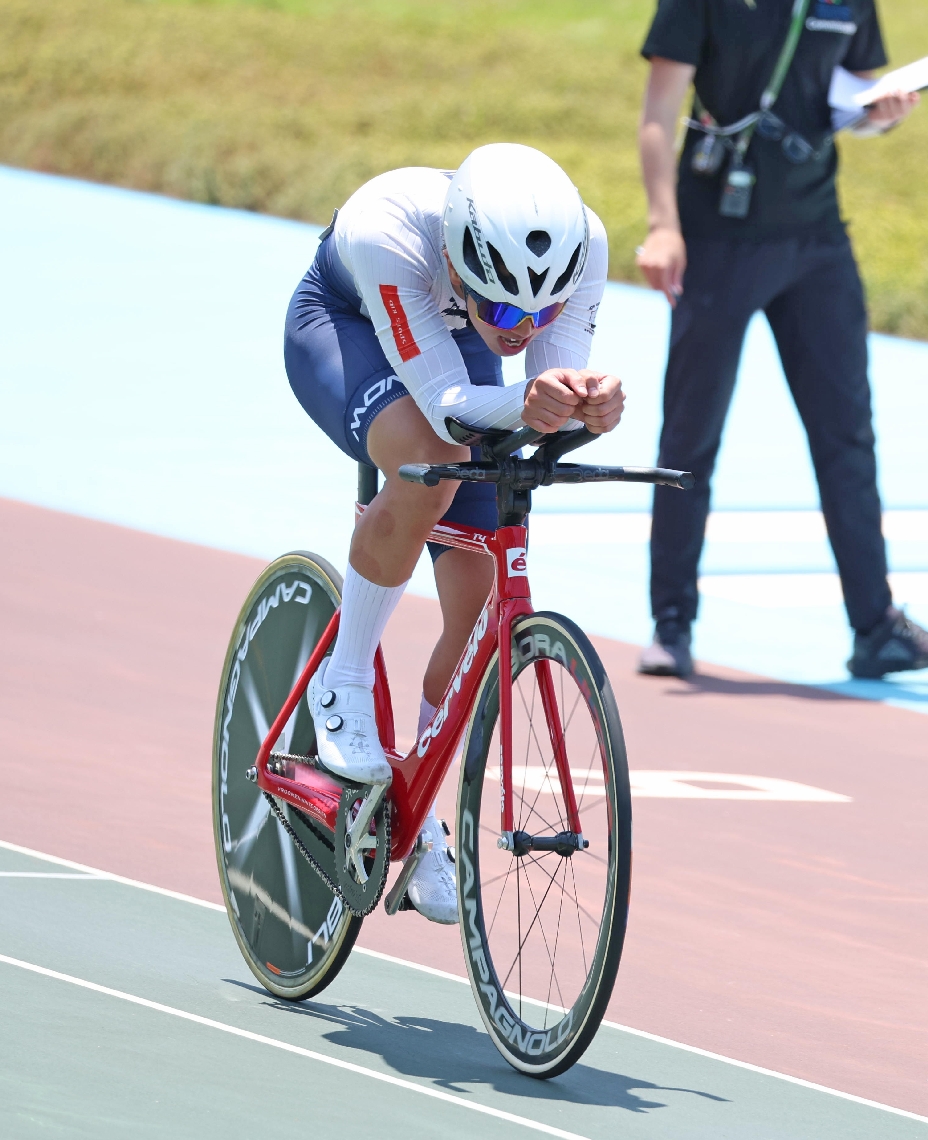 【男子１０００メートルタイムトライアル決勝】力走する高田の洲崎