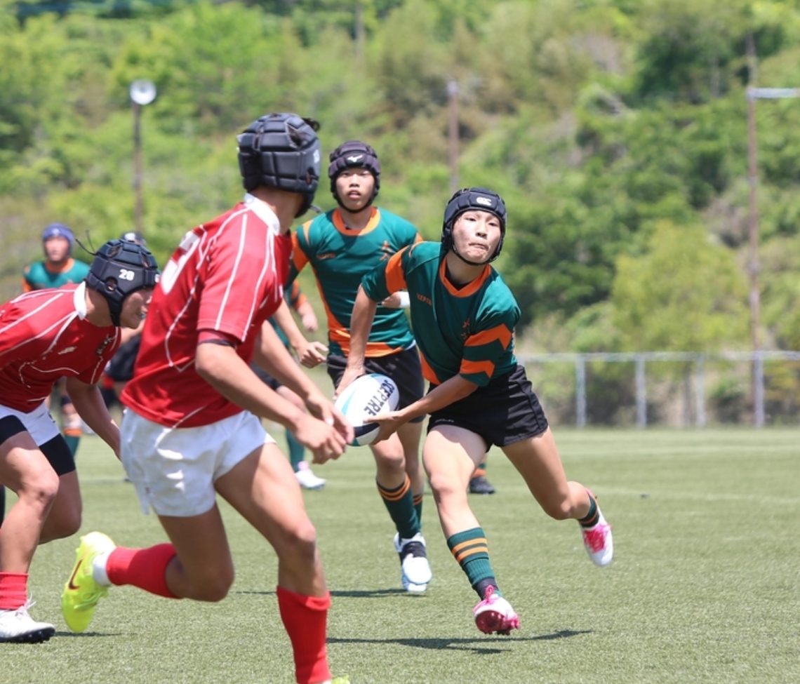 【１回戦・文理大付―大分工】熱戦を繰り広げる両チームの選手たち