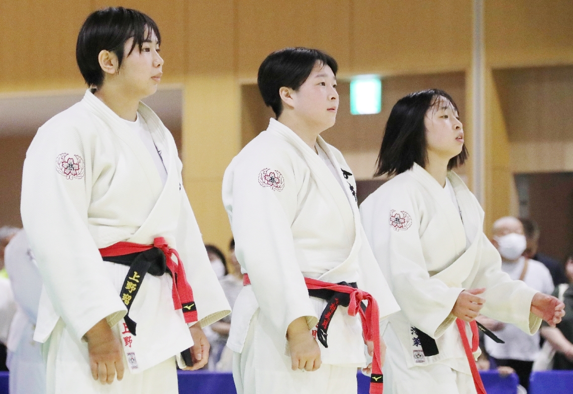 ２年生メンバーで久々の優勝を決めた杵築