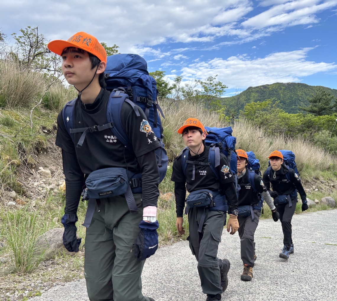 【登山縦走】協力して競技に臨む竹田の選手たち