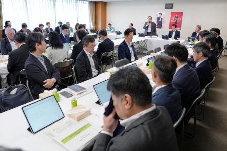 自民党本部で開かれた東日本大震災復興加速化本部＝２日午前、東京・永田町