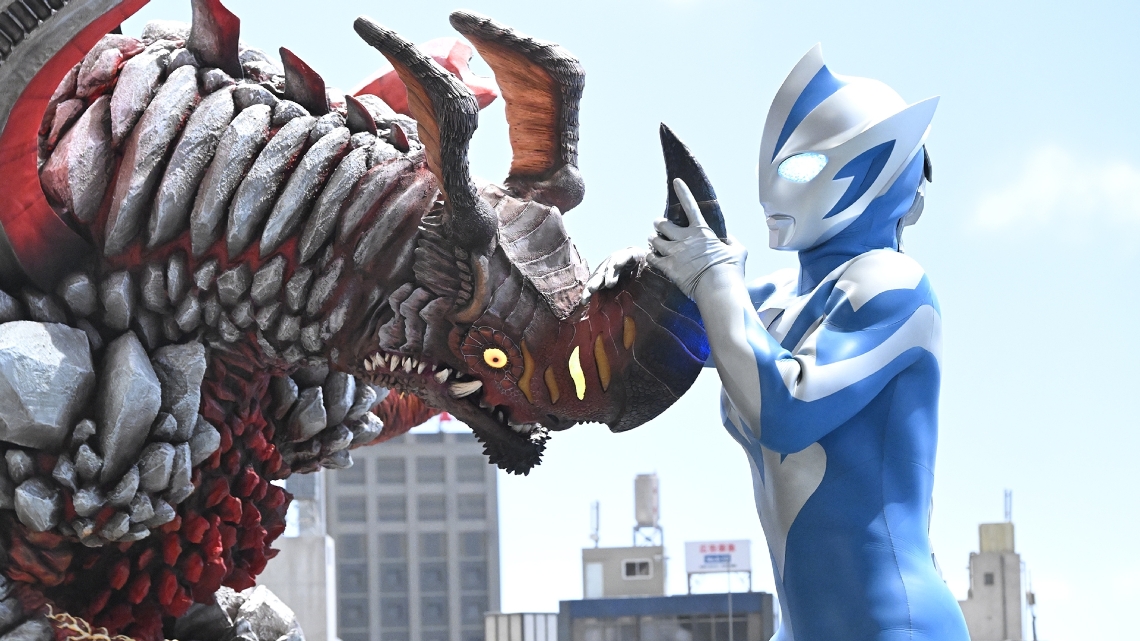 「ウルトラマンテオ」の一場面（Ⓒ円谷プロ　Ⓒウルトラマンテオ製作委員会・テレビ東京）