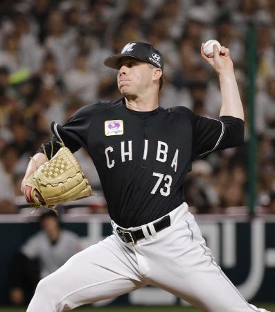 ７回無失点で来日初勝利を挙げたロッテのロング＝みずほペイペイドーム