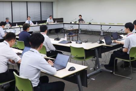 睡眠障害ナルコレプシーの新薬を審査する厚労省の専門部会＝３日午後、東京都千代田区
