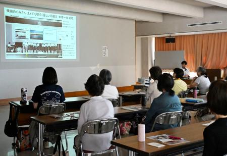 横田めぐみさんの同級生の講演会＝５日午前、新潟市江南区