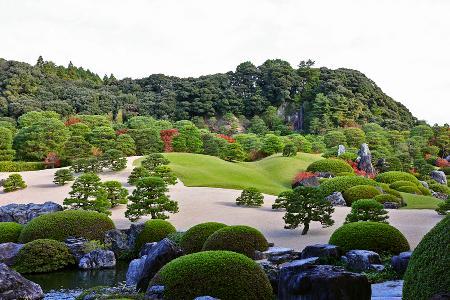 足立美術館の日本庭園＝島根県安来市（同美術館提供）
