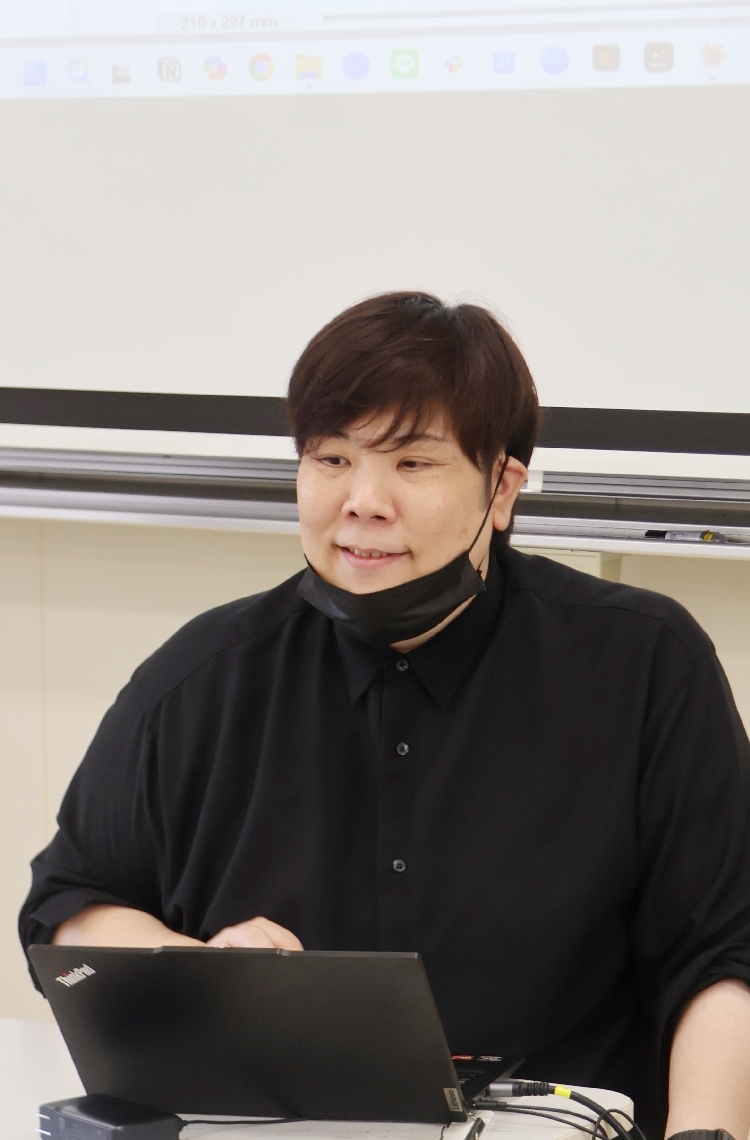 ＥＣサイトの制作を指導する一般社団法人ＫＵＲＵＭＩＲＡＩ（熊本県）の山室徳紘代表理事
