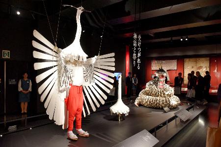リニューアルオープンした島根県立古代出雲歴史博物館の展示＝１日午前、島根県出雲市