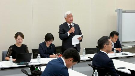国会内で開かれた「人権外交を超党派で考える議員連盟」の総会＝１５日午後
