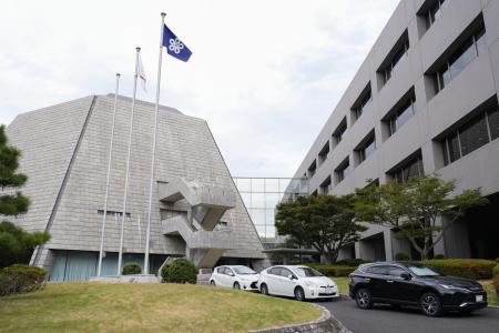 福岡県議会棟