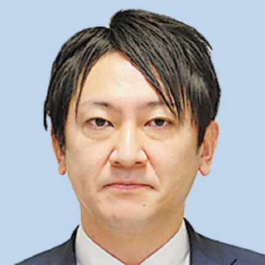穴見　憲昭