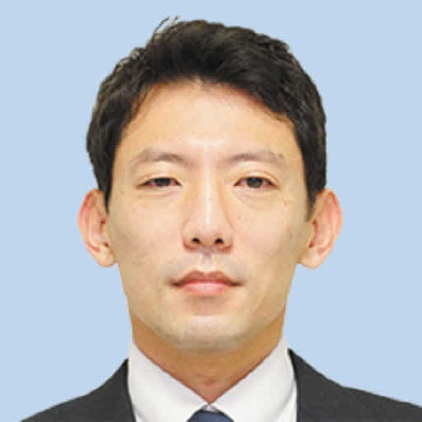 板井　優作