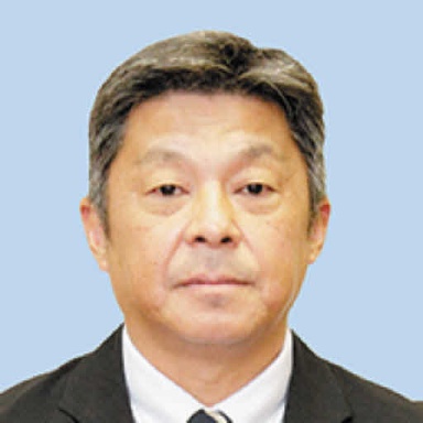 三重　忠昭