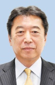 足立　信也