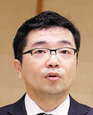 牧原 慶一郎