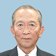安達 隆